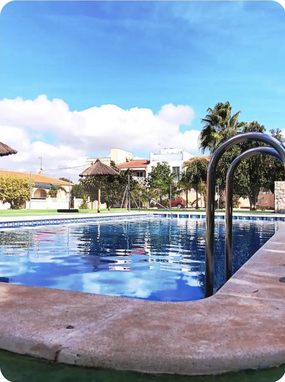 Cozy Bungalow In Urb La Marina With Shared Pool San Fulgencio Eksteriør billede